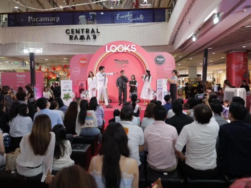 Boy Pakorn & Tops of Beauty